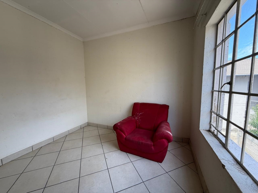 2 Bedroom Property for Sale in Waterval East North West